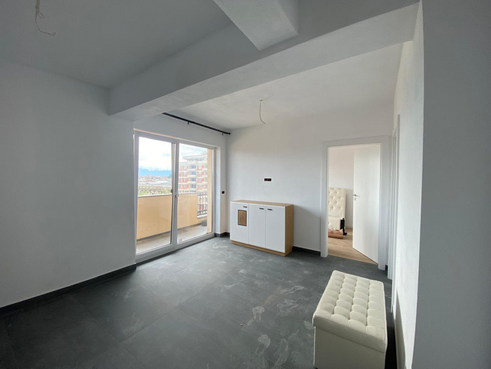 Apartament 3 camere la cheie,terasa de 18 mp Calea Surii Mici