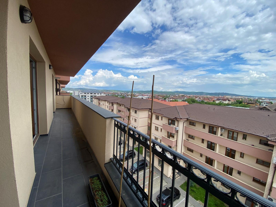 Apartament 3 camere la cheie,terasa de 18 mp Calea Surii Mici