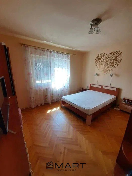Apartament 3 camere zona Terezian