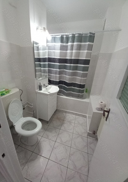 Apartament 3 camere decomandate, zona Siretului