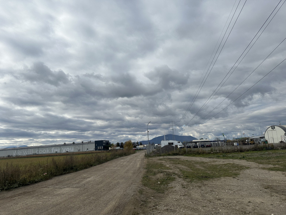 Teren de 3200 mp  zona Stupini - Centura Brasov