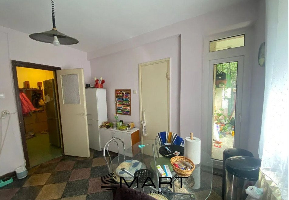 Apartament 4 camere , GARAJ, PARCARE, Plopilor Vechi