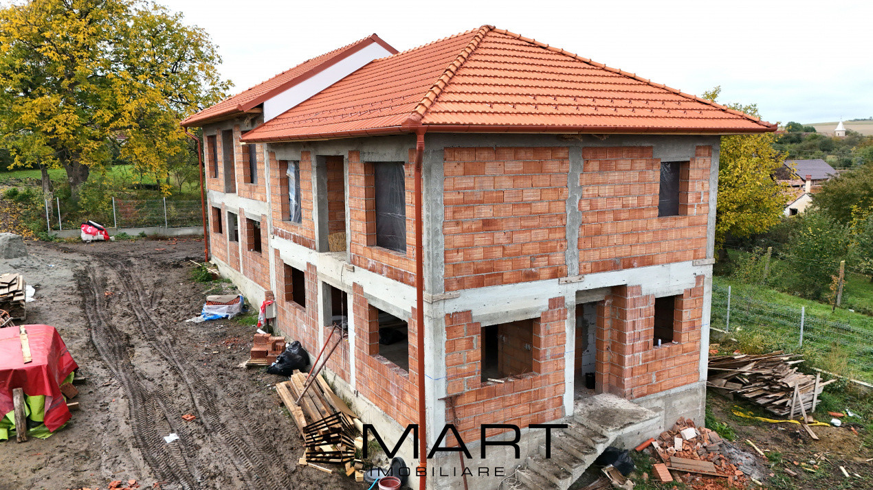 Duplex 117mp teren 300 Sura Mica