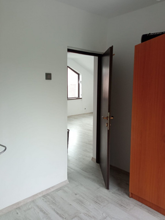 Casa individuala 5 camere zona Stupini