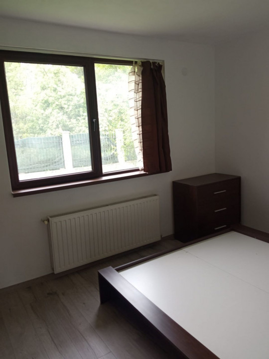 Casa individuala 5 camere zona Stupini
