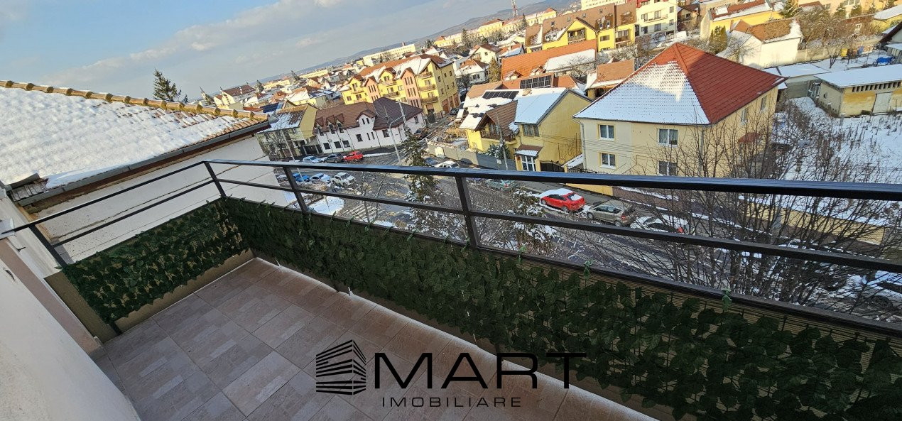 Apartament 4 camere in zona Cedonia