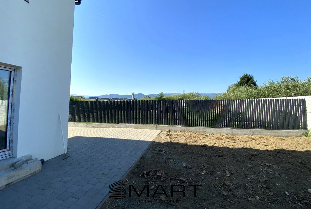 Casa individuala 130mp cu teren liber 200 in Cristian