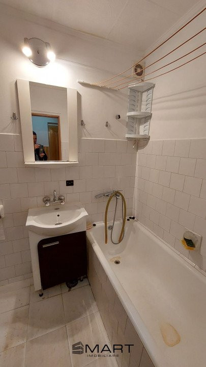 Garsoniera zona 23mp et. 4/5 Broscarie