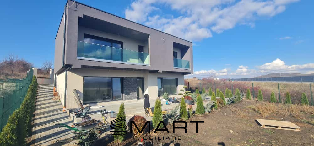 Comision 0! Casa individuala 201mp, teren 815mp Selimbar - Tineretului