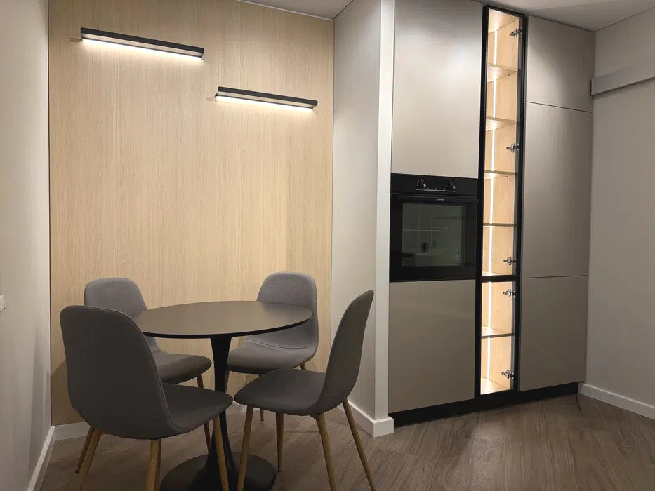 Apartament 2 camere decomandate la Vila in cartierul Strand