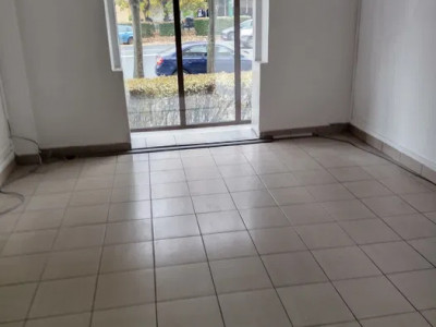 Spatiu Comercial 3 Camere 70 mp Centrul Civic
