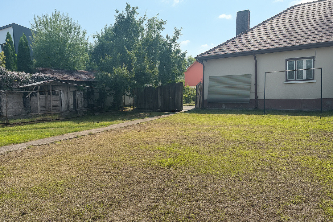 Casa 2 camere, 90 mp zona Florilor