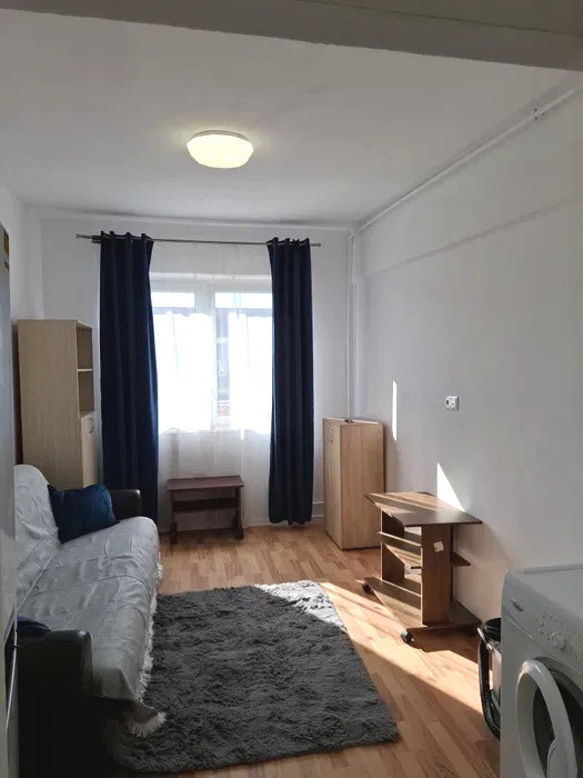 Garsoniera zona Lazaret