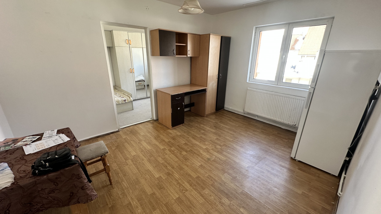 Apartament 2 camere zona Cedonia