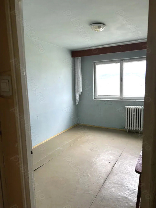 Apartament 2 camere decomandate zona Vasile Aaron