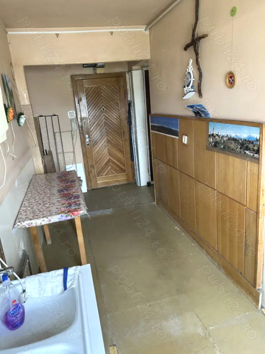 Apartament 2 camere decomandate zona Vasile Aaron