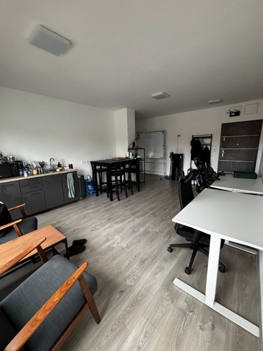 Apartament 3 camere decomandate zona Calea Dumbravii
