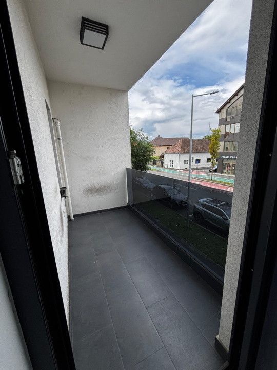 Apartament 3 camere decomandate zona Calea Dumbravii