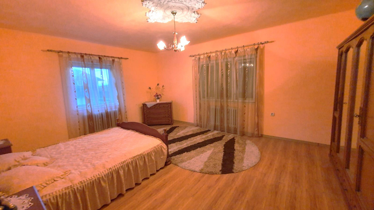 Casa individuala 170mp cu teren 800mp in Sadu