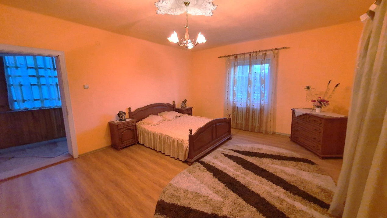 Casa individuala 170mp cu teren 800mp in Sadu