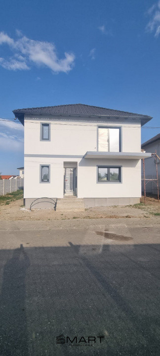 Casa individuala de vanzare in Cristian 