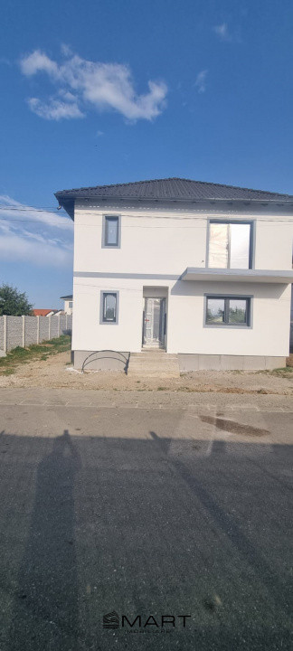 Casa individuala de vanzare in Cristian 