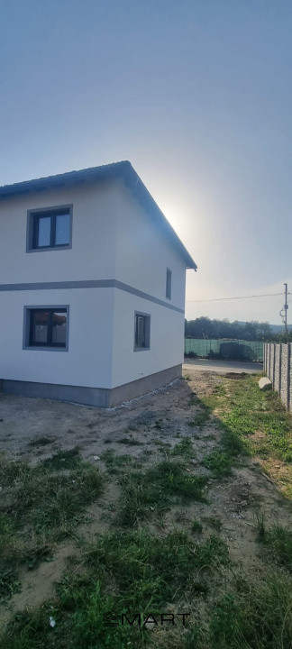 Casa individuala de vanzare in Cristian 