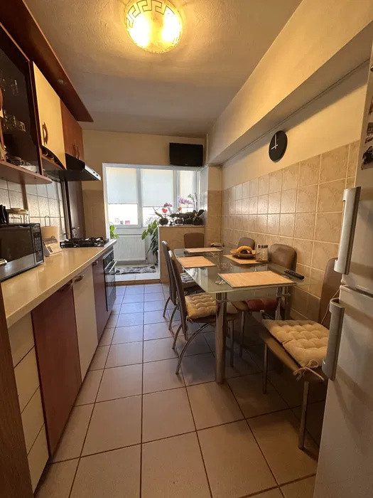 Apartament 3 camere Bartolomeu