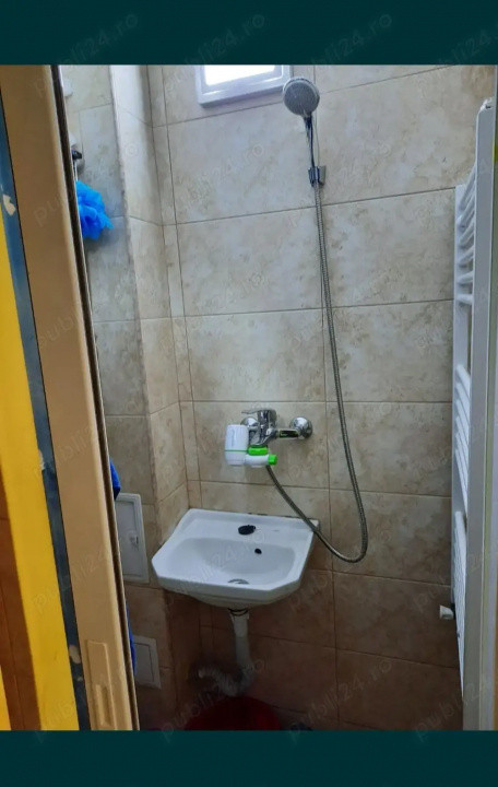 Camera 12 mp Gemenii