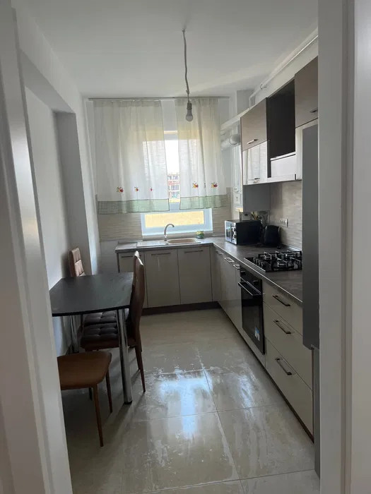 Apartament 2 camere decomandate Tractorul