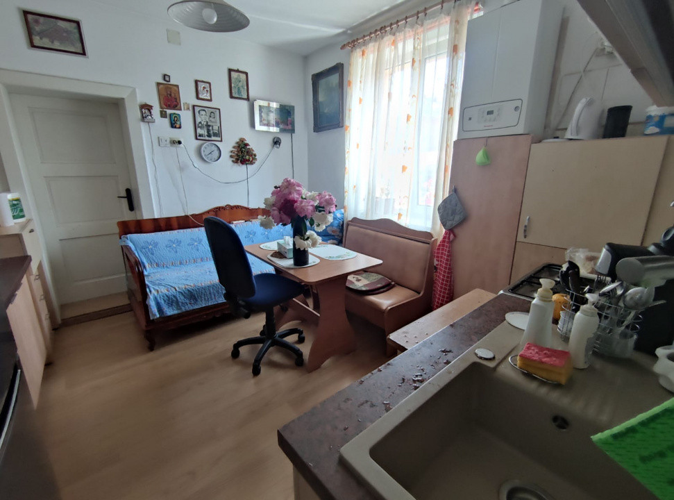 CASA/ VILA,  83MP UTILI, 579 MP SUPRAFATA TOTALA, ZONA FLORILOR