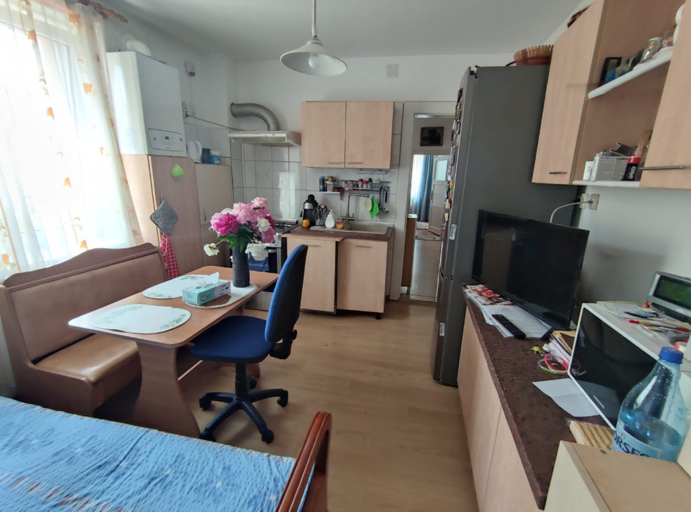 CASA/ VILA,  83MP UTILI, 579 MP SUPRAFATA TOTALA, ZONA FLORILOR