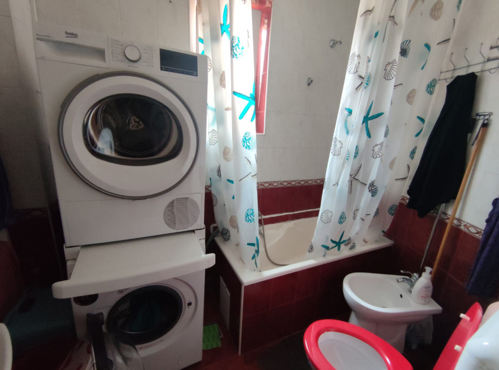 CASA/ VILA,  83MP UTILI, 579 MP SUPRAFATA TOTALA, ZONA FLORILOR