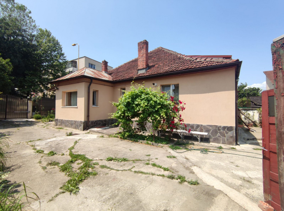 CASA/ VILA,  83MP UTILI, 579 MP SUPRAFATA TOTALA, ZONA FLORILOR