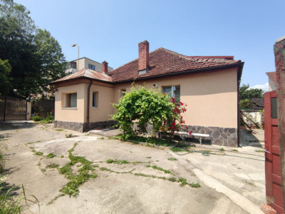CASA/ VILA,  83MP UTILI, 579 MP SUPRAFATA TOTALA, ZONA FLORILOR