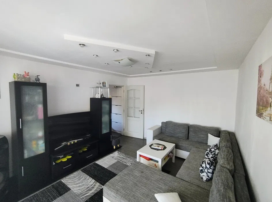 Apartament 3 camere Calea Bucuresti