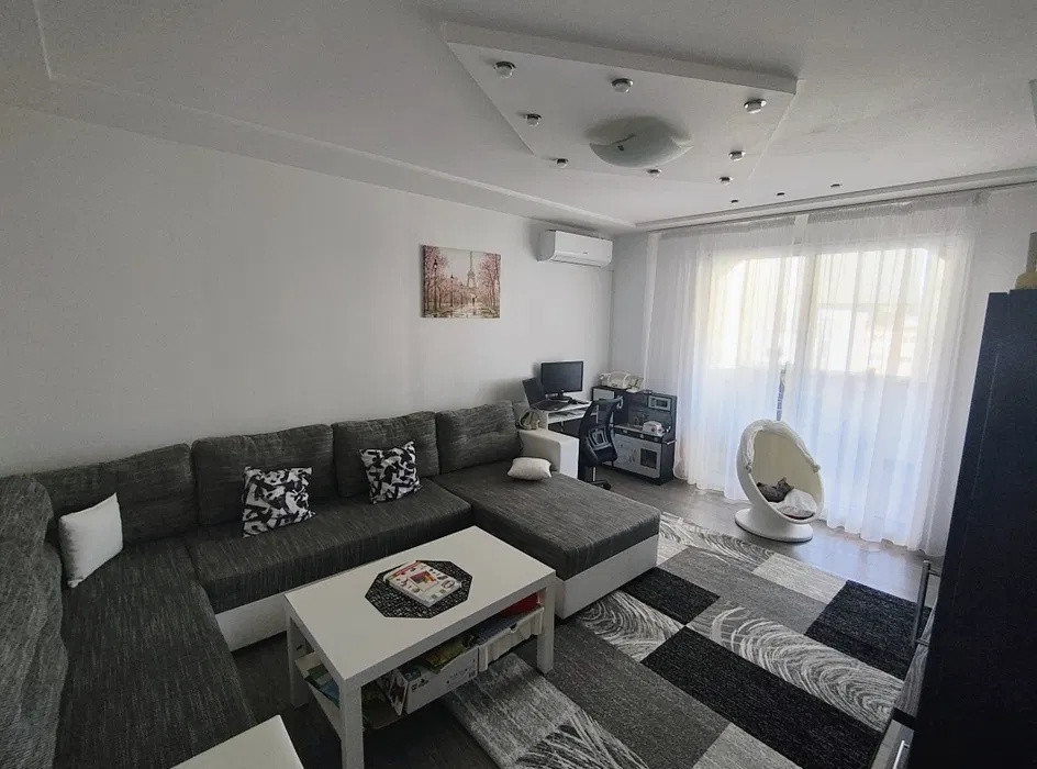 Apartament 3 camere Calea Bucuresti