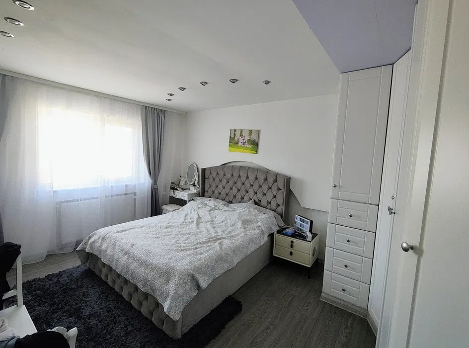 Apartament 3 camere Calea Bucuresti