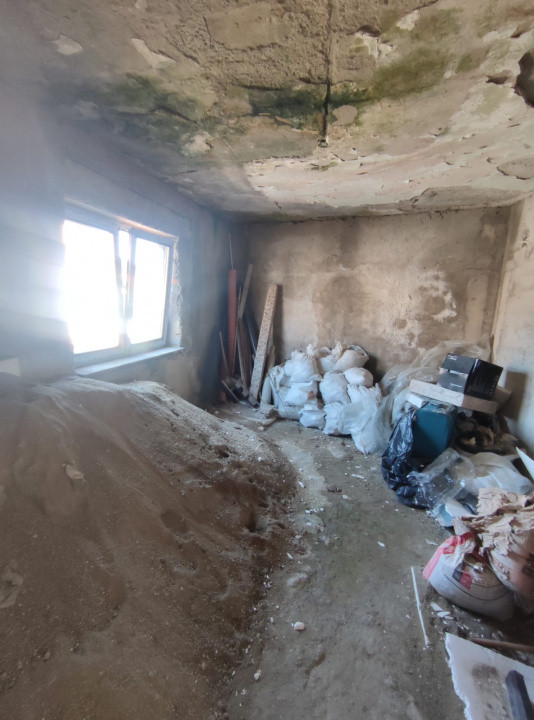 CASA/ VILA,  91 mp utili, 170 mp teren, Zona Schei