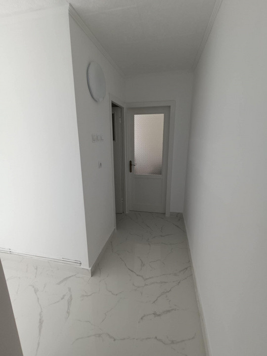 Apartament 2 camere decomandate zona Astra