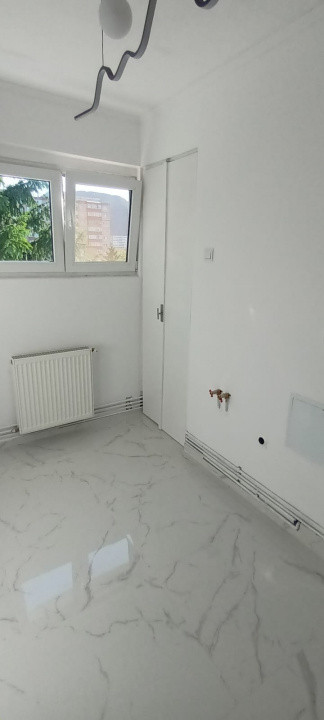Apartament 2 camere decomandate zona Astra