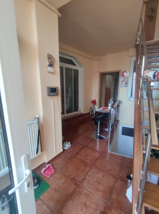 Casa 6 camere 185mp zona Grivitei