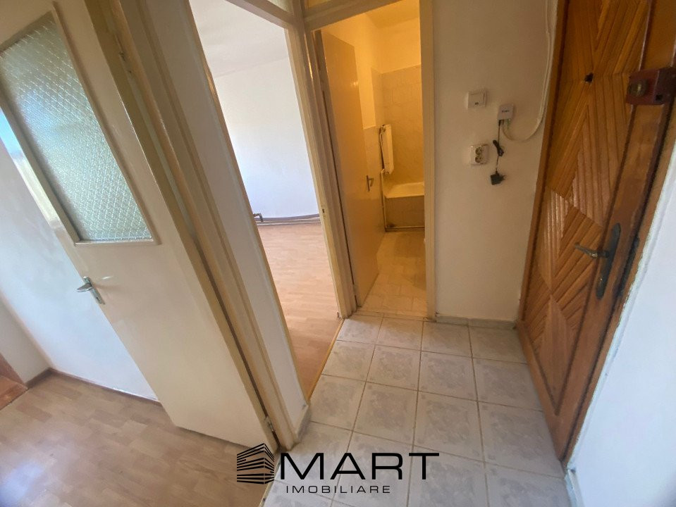 Garsoniera decomandata zona Strand