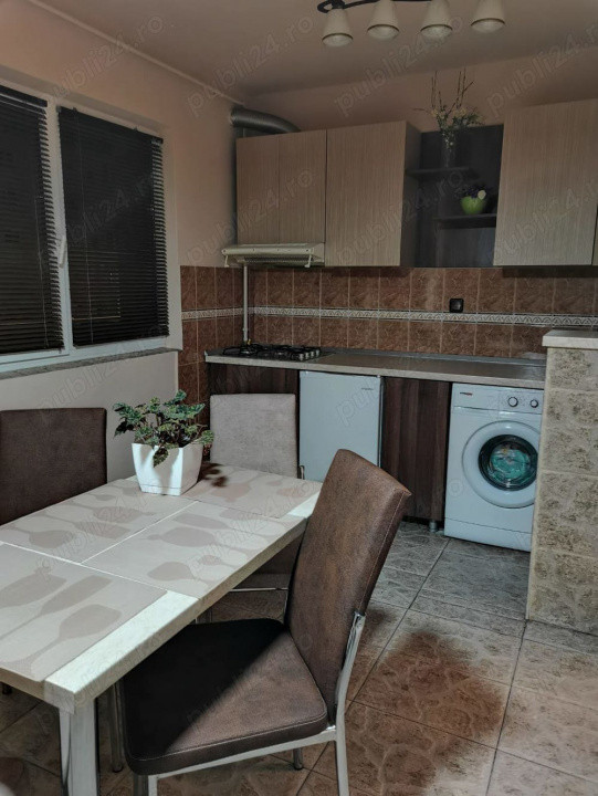 Apartament 2 camere decomandate zona Grivitei