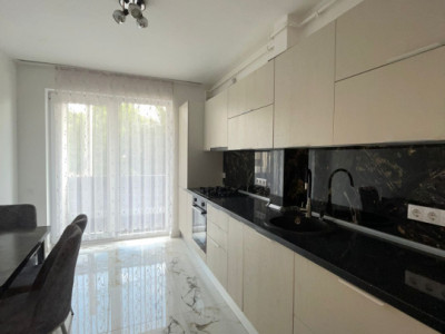 Apartament cu 3 camere in cartierul Kogalniceanu
