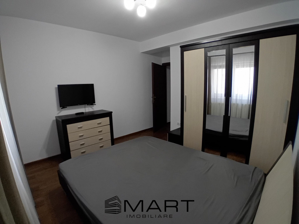 Apartament cu 3 camere zona Calea Cisnadiei