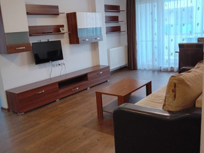 Apartament cu 3 camere zona Calea Cisnadiei