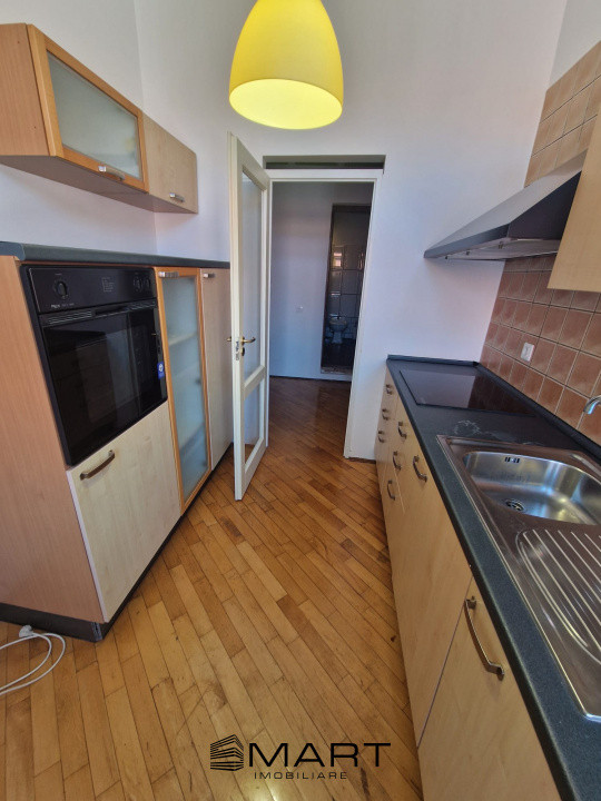 Apartament cu 3 camere in Centrul Istoric