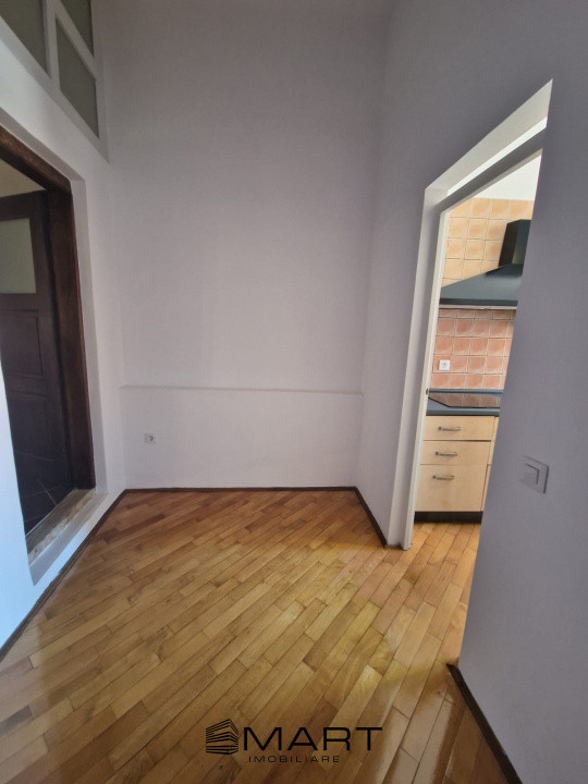 Apartament cu 3 camere in Centrul Istoric