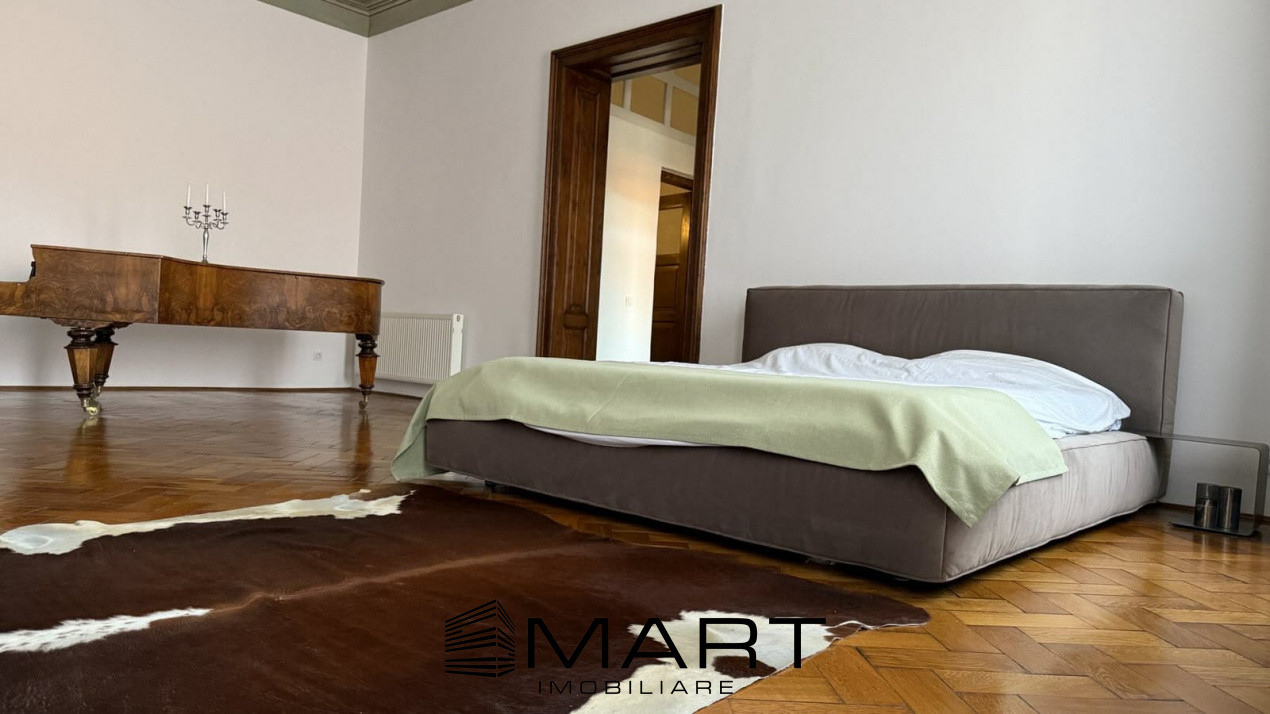 Apartament cu 3 camere in Centrul Istoric